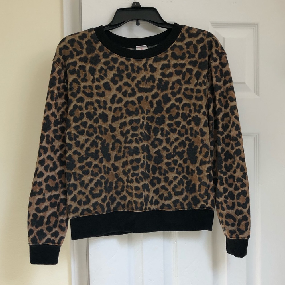 leopard/cheetah print sweatshirt